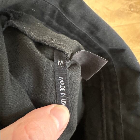 Reformation - Fitted Open Back Sleeveless Jumpsuit in Black - Picture 4 of 5